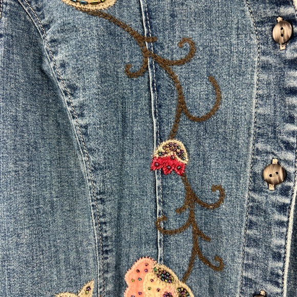 Out of the Blue J. Jill denim collarless embroidered beaded button up top M - Picture 4 of 10